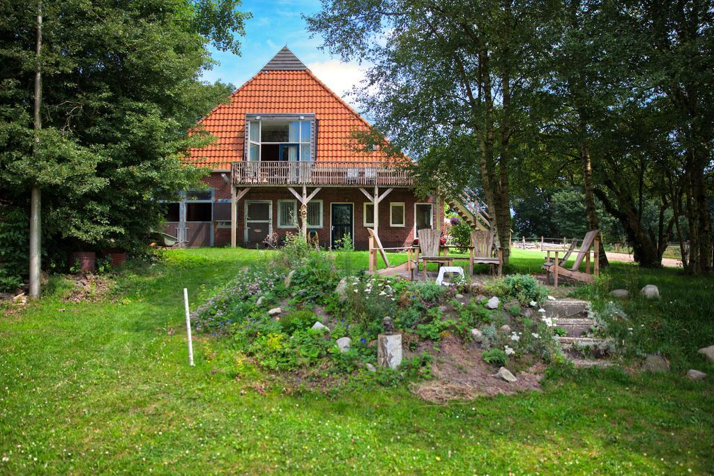Anderen Slaopen En Stoet Bed & Breakfast エクステリア 写真