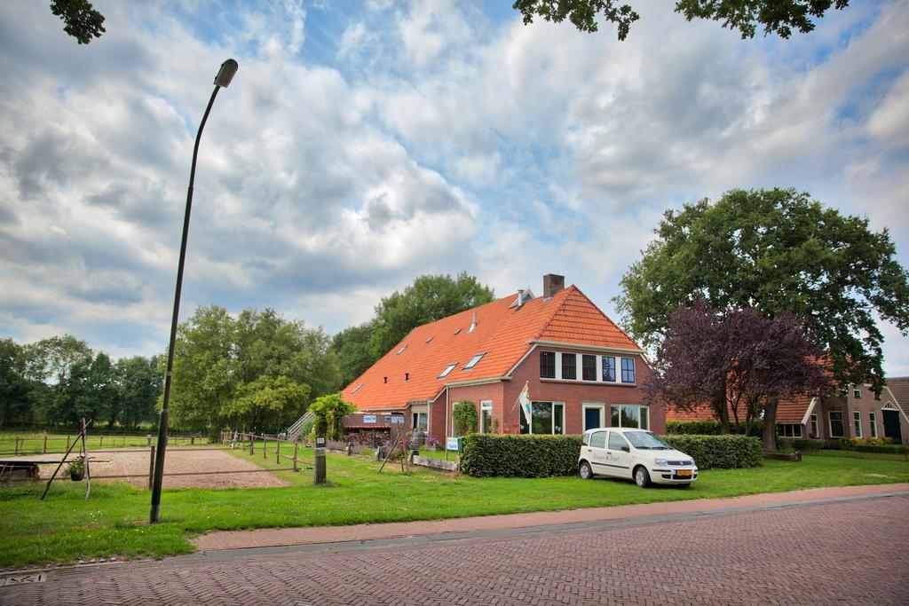 Anderen Slaopen En Stoet Bed & Breakfast エクステリア 写真
